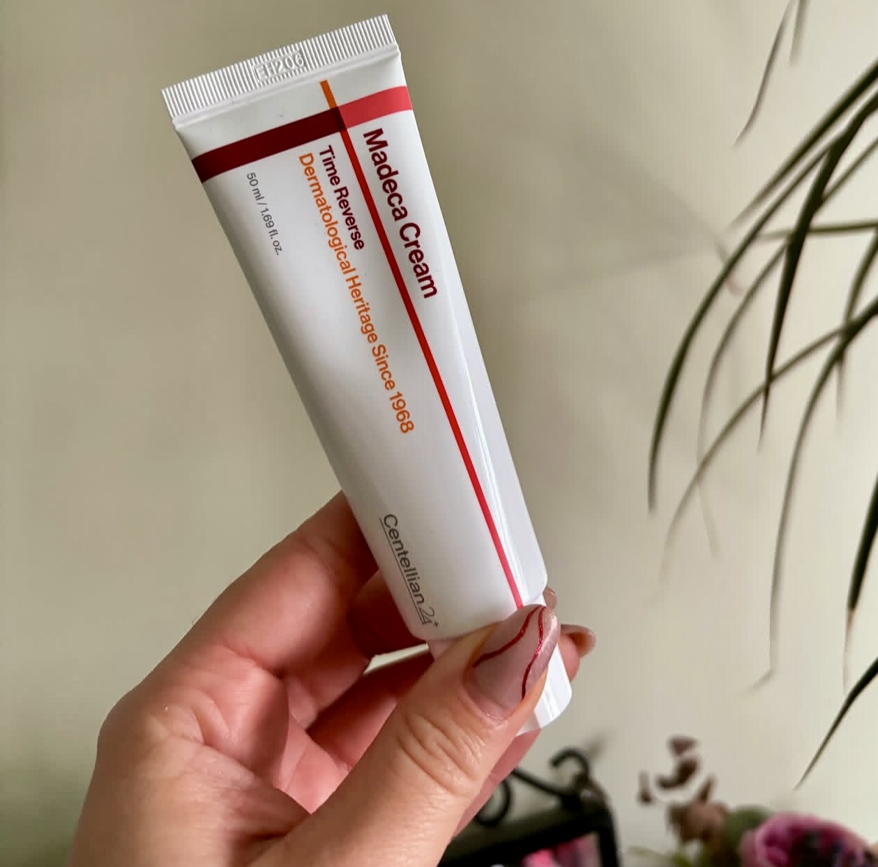 50ml ツボクサエキス配合 肌バリア修復保湿剤 センテリア - Luxury Skincare Brands のレビューと価格